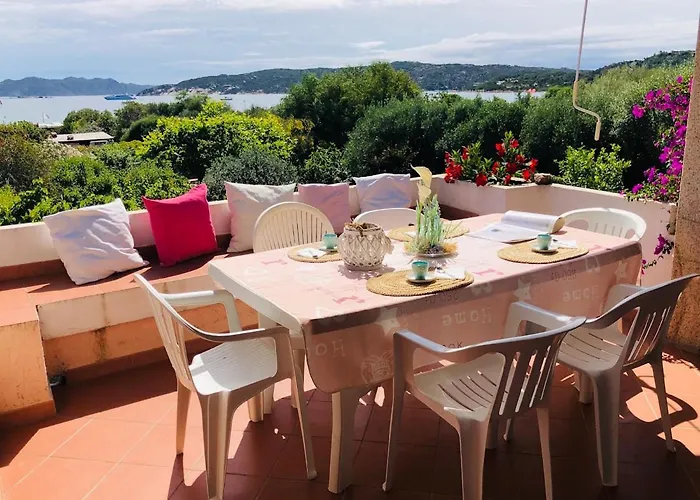 Appartamento Le Rose Di 80 Mt Porto Taverna