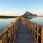 Le Rose Di 80 Mt Porto Taverna